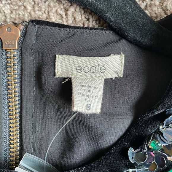 NWT gorgeous jewelled velvet dress - Picture 6 of 10